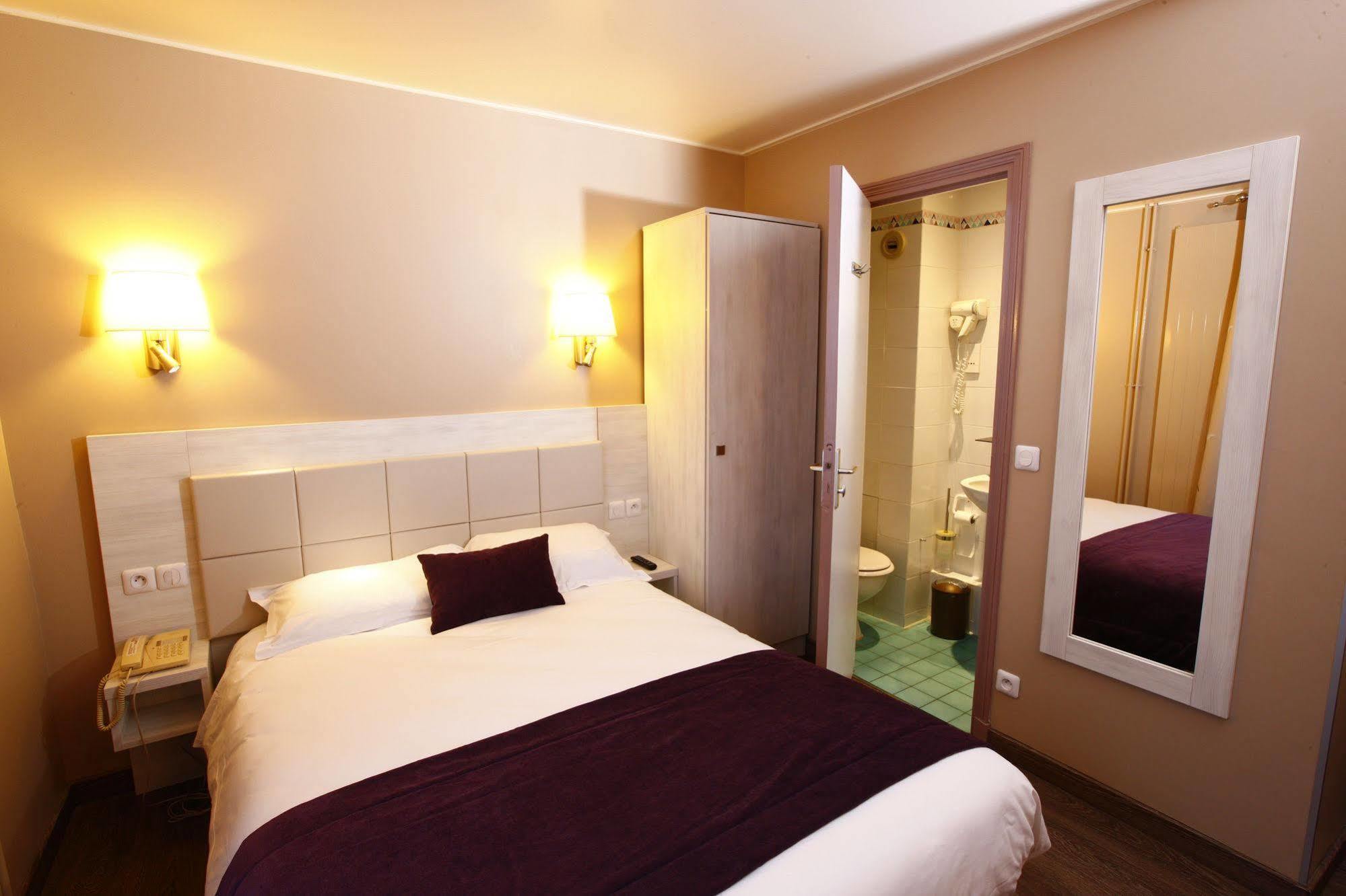 Sunny Hotel Parijs