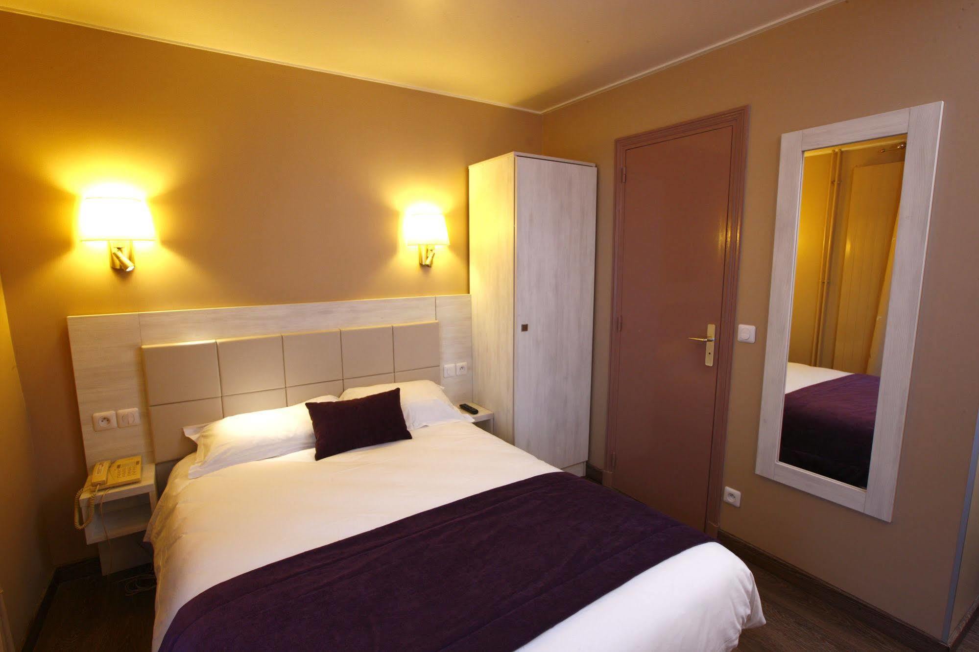 Sunny Hotel París